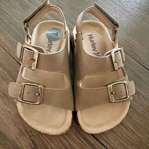Hurley Beige Buckle Strap Sandals
